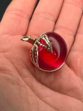 Vintage Sarah Coventry Apple Red Jelly Belly Brooch Pin Lucite Gold Tone Fruit